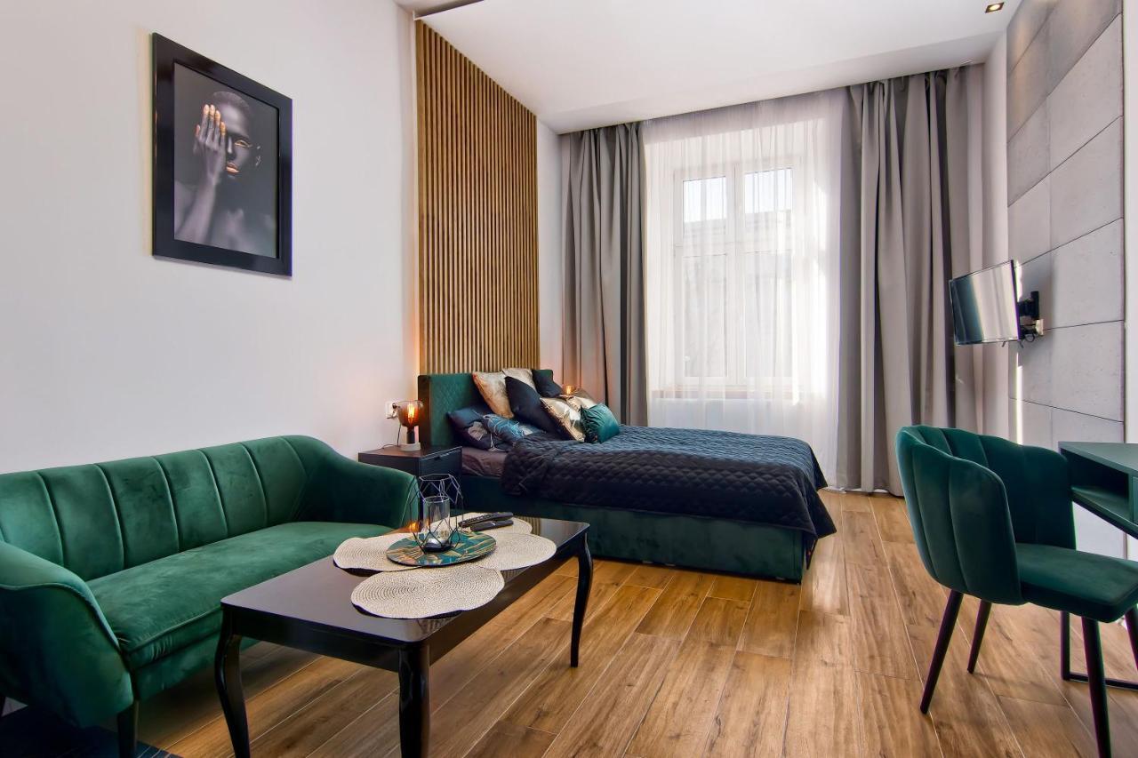 Apartament Czarny Z Jacuzzi Krakau Exterior foto